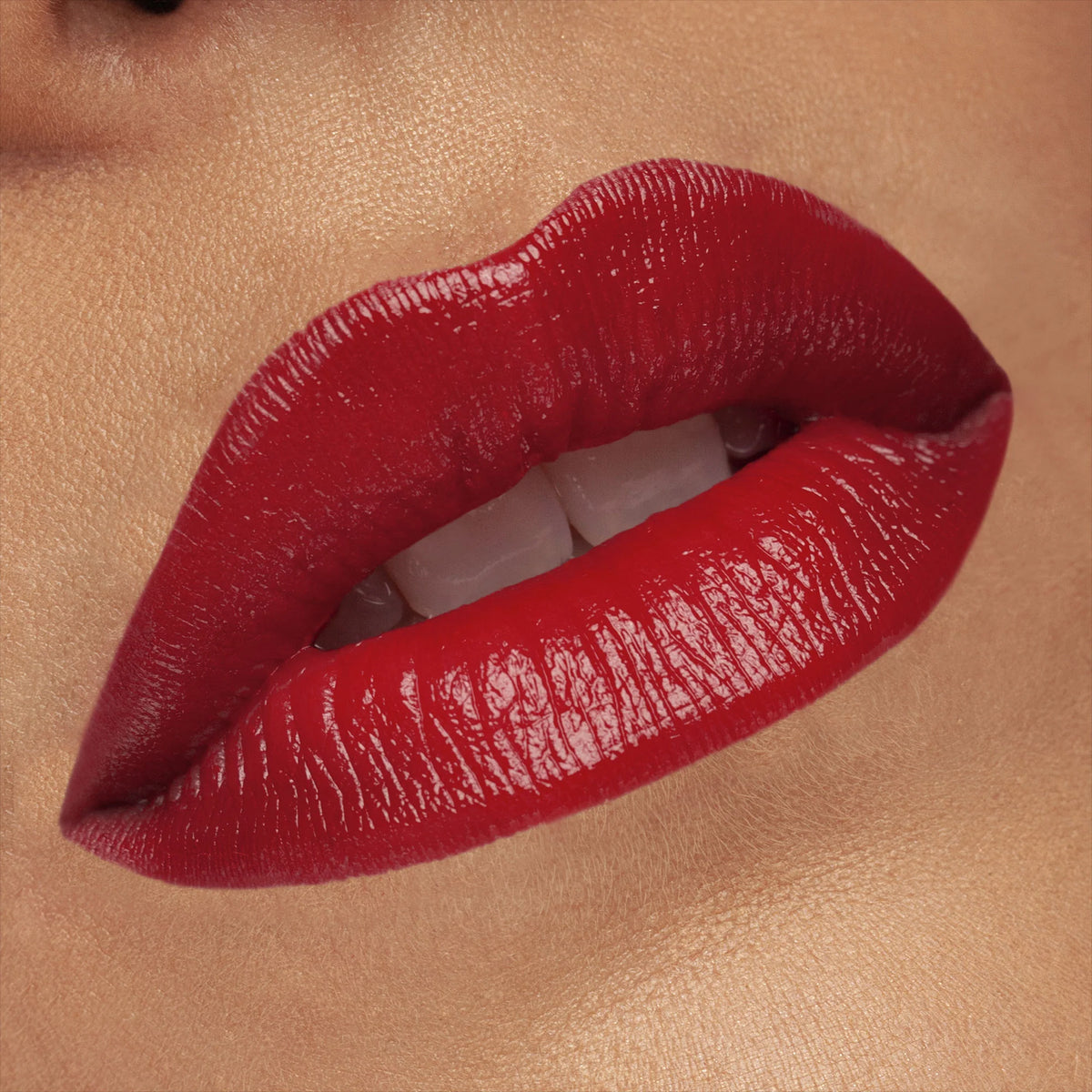 Cult Creamy Rossetto Cremoso Brillante